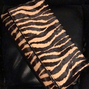 ⚜️🆕 Ann Taylor Calf Skin Fold Over Clutch Bag NEW